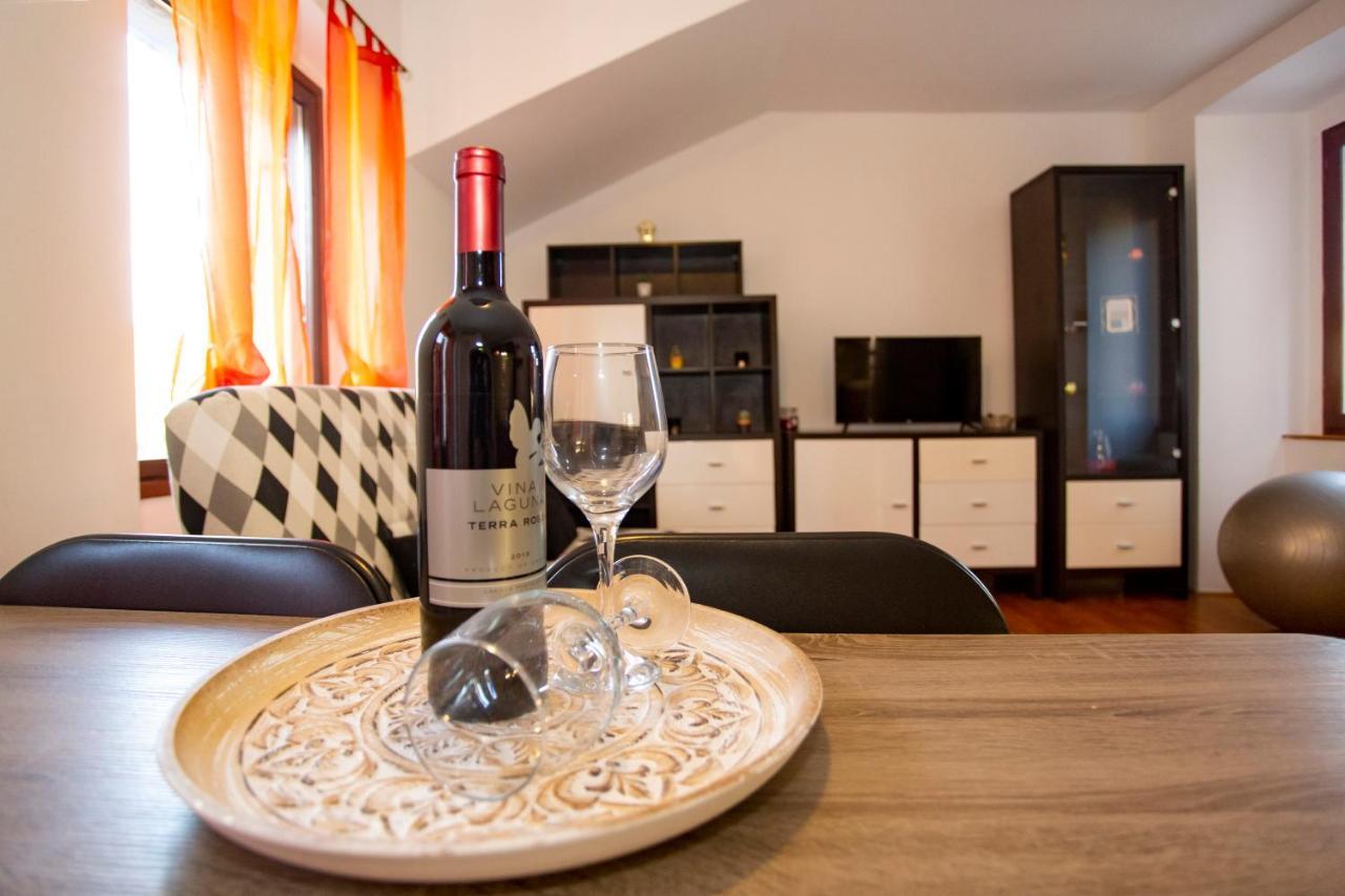 PUY Apartment Kika מראה חיצוני תמונה